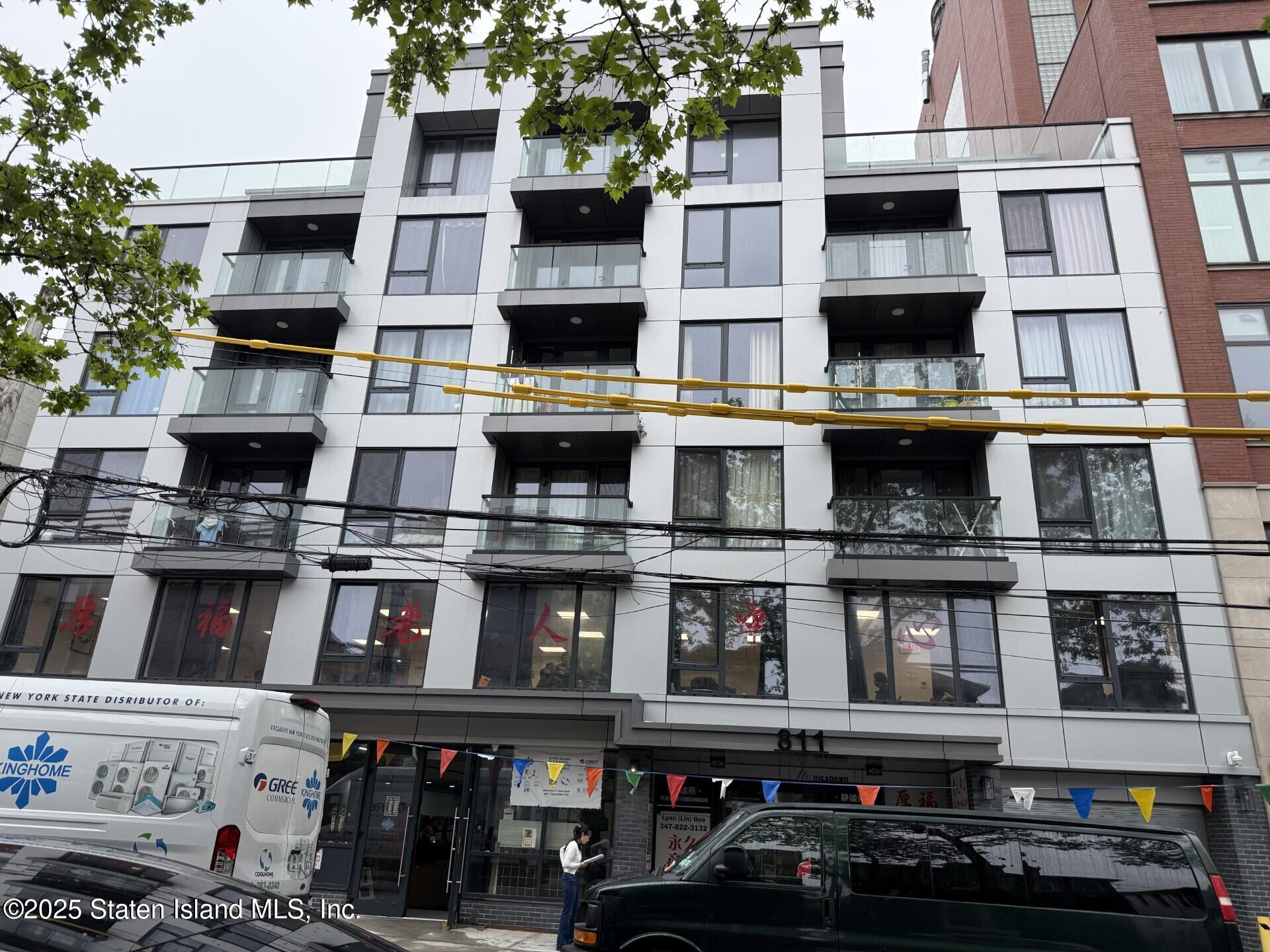 811 45th Street #3C, Brooklyn, New York image 1