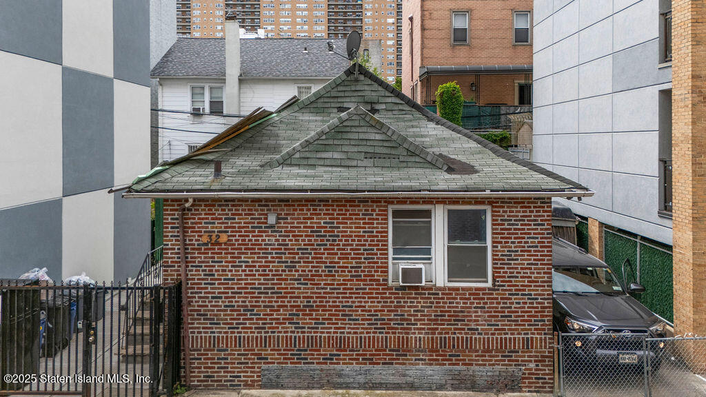 32 Brighton 2nd Place, Brooklyn, New York image 5
