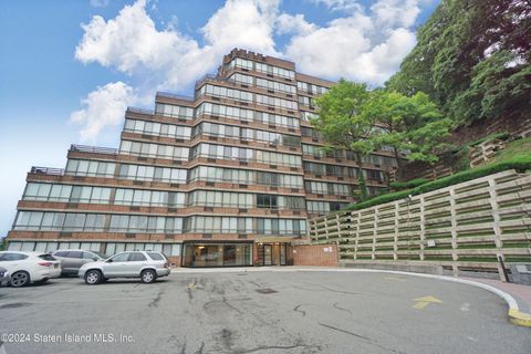 Photo of 755 Narrows Road #912, Staten Island, NY 10304 (MLS # 2406862)