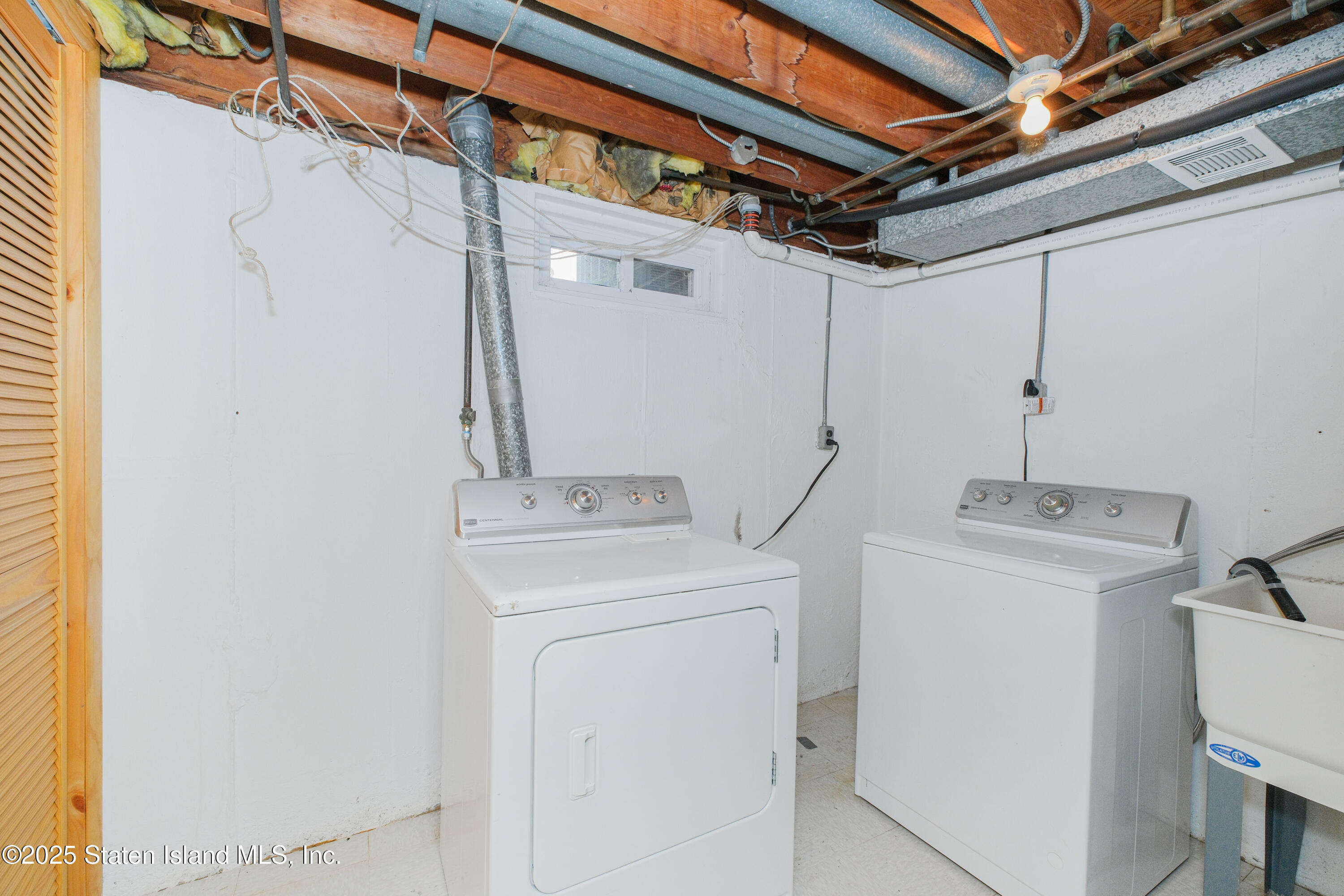 486 Armstrong Avenue, Staten Island, New York image 32