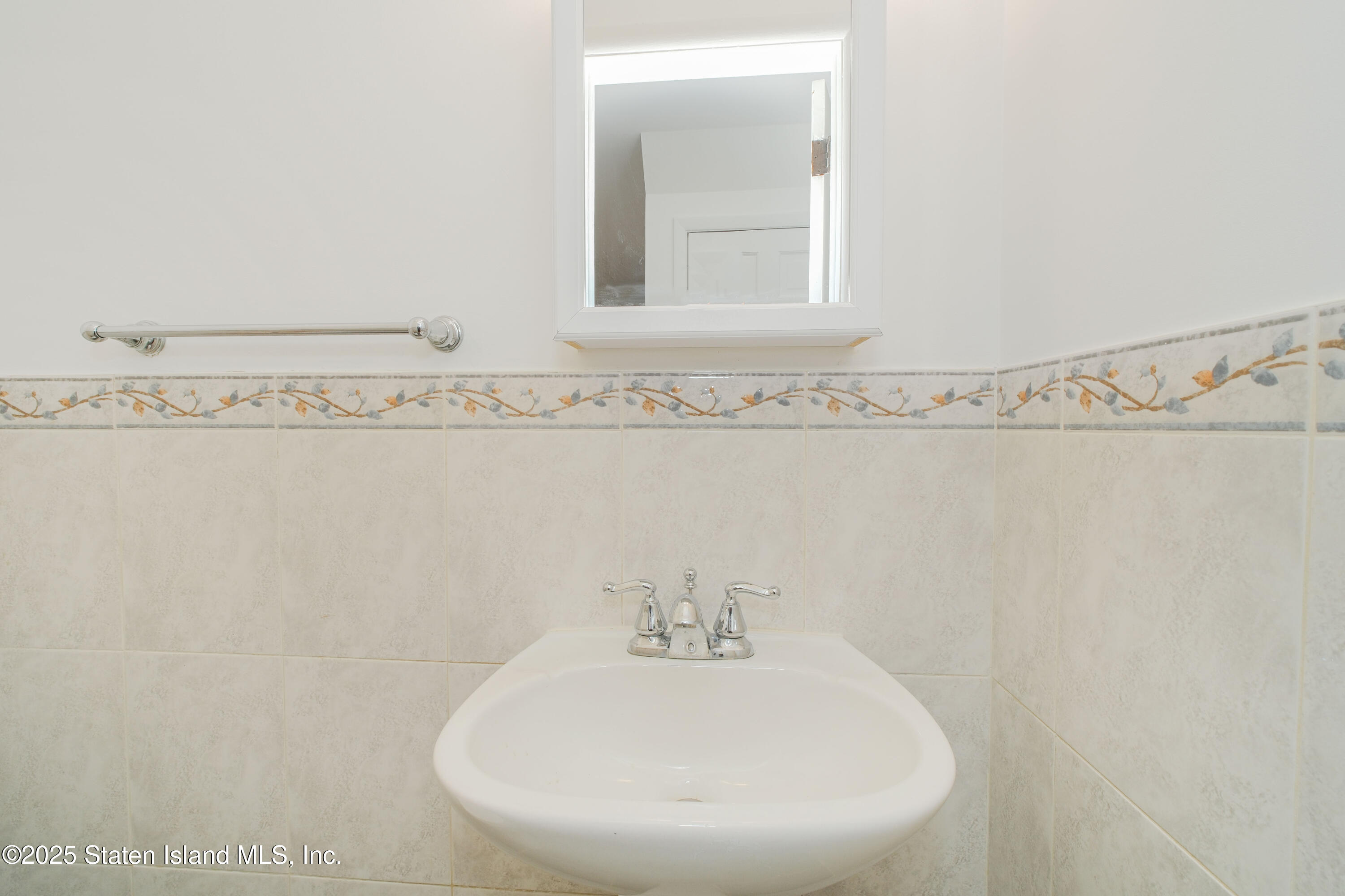 486 Armstrong Avenue, Staten Island, New York image 18