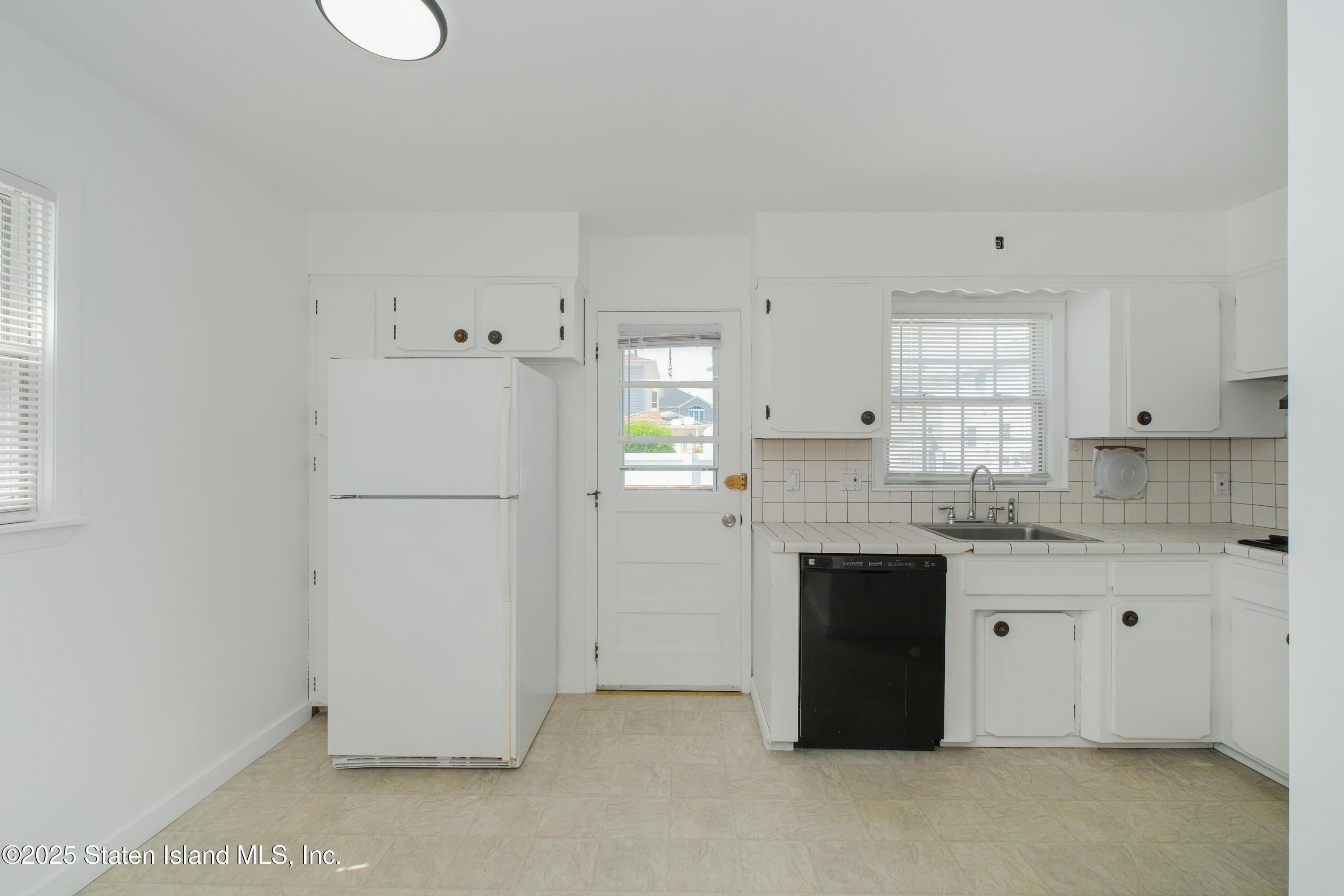 486 Armstrong Avenue, Staten Island, New York image 15