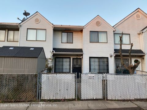 Photo of 184 Continental Place #A, Staten Island, NY 10303 (MLS # 1165826)