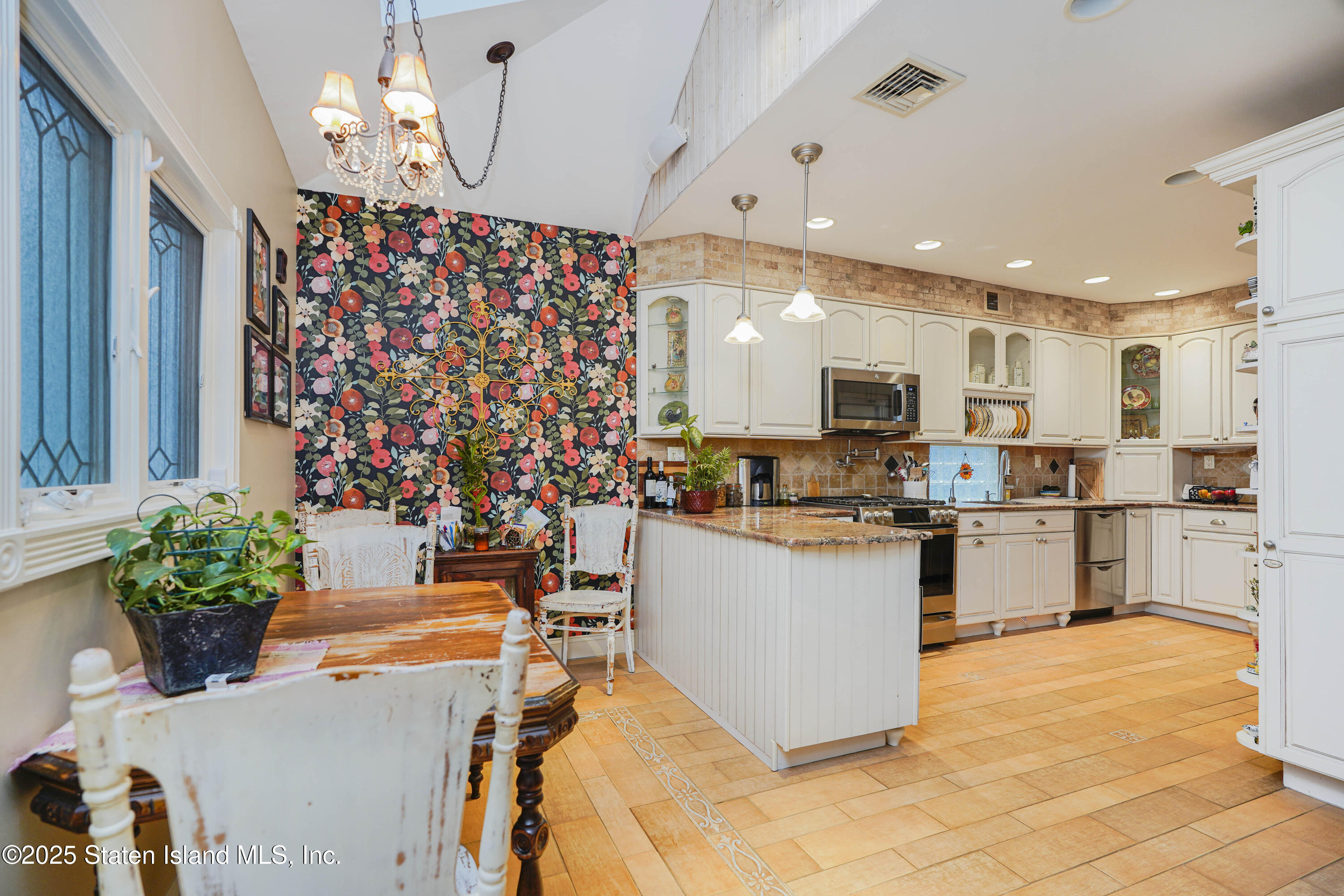 67 Lawrence Avenue, Staten Island, New York image 12