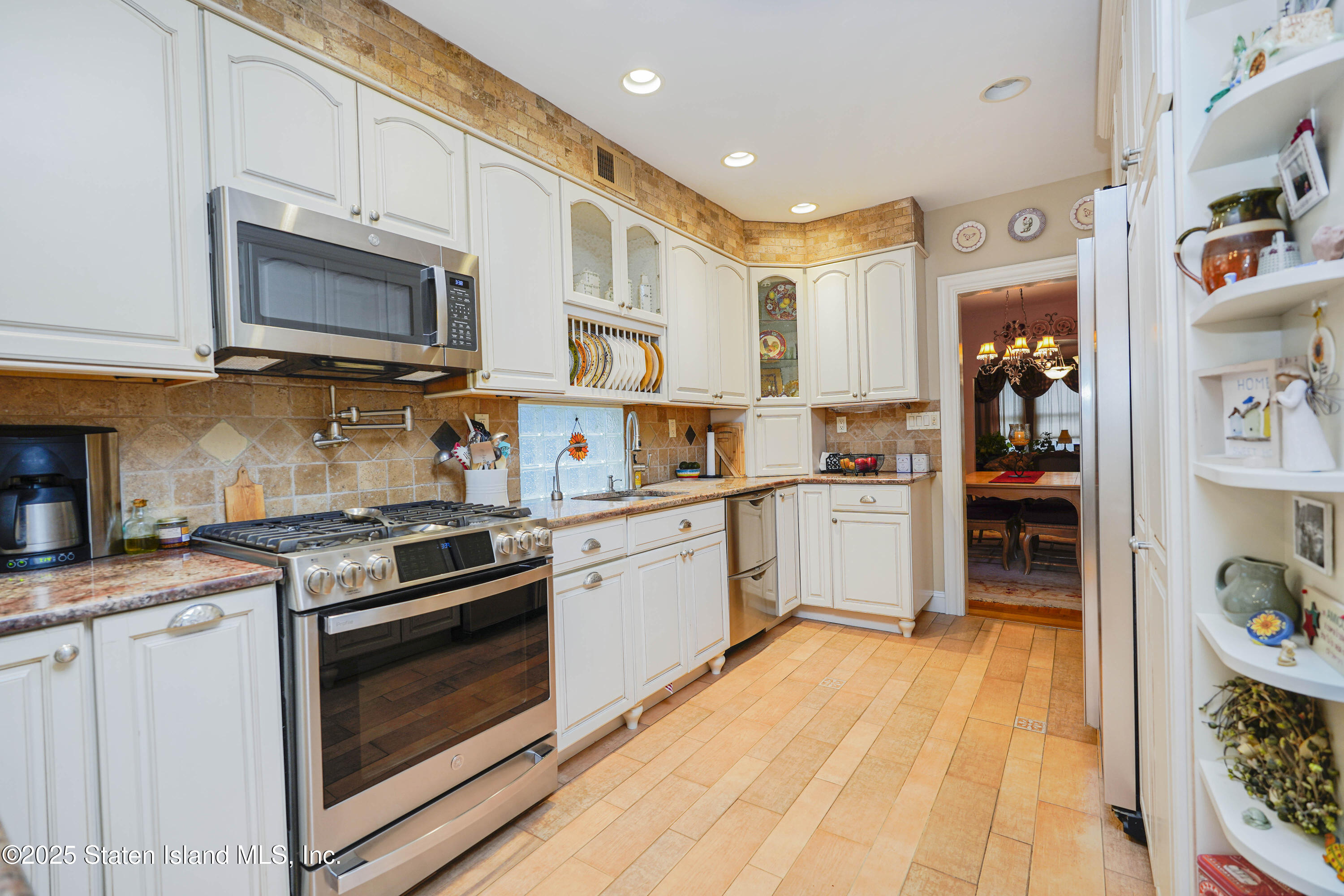 67 Lawrence Avenue, Staten Island, New York image 9