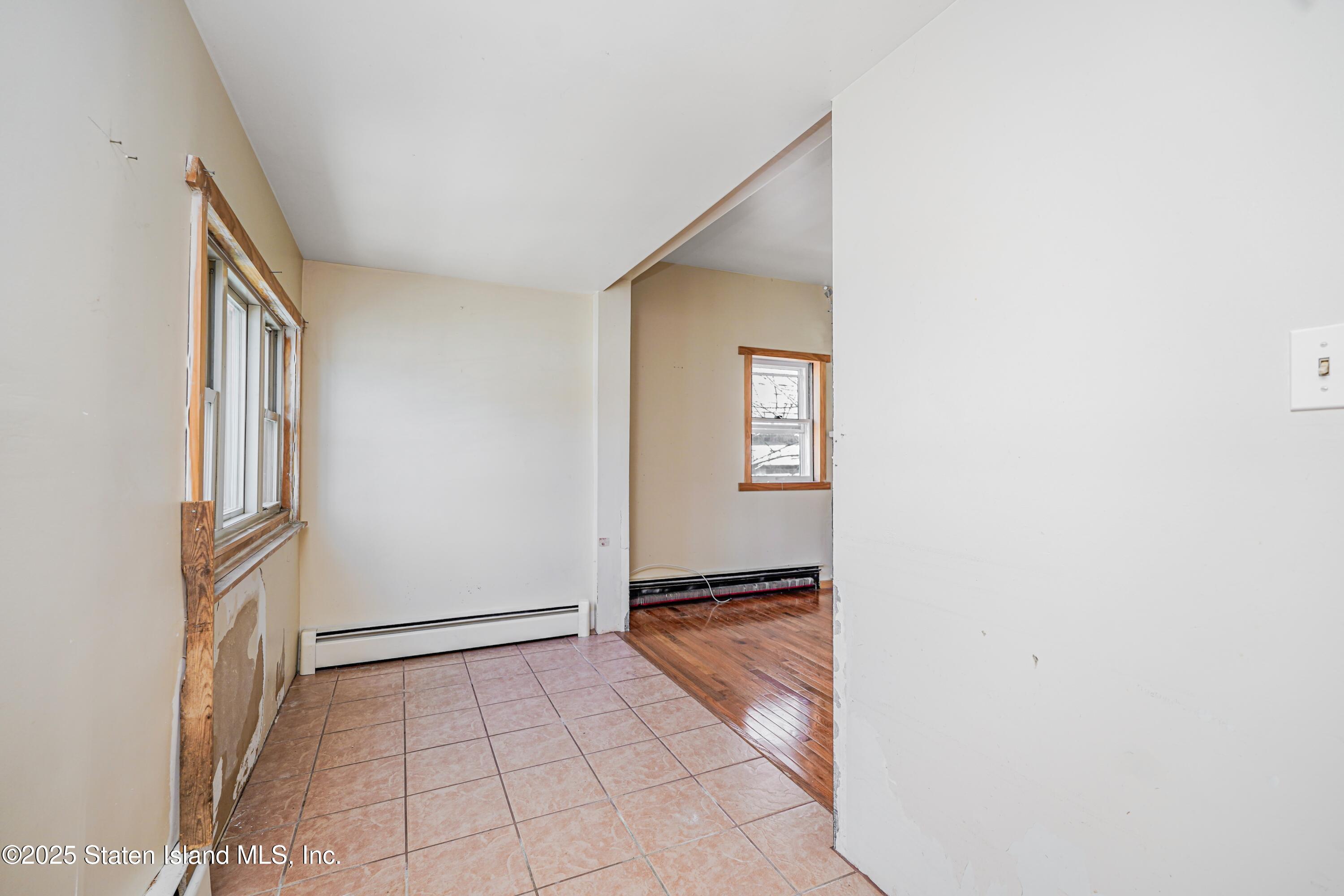 120 Winham Avenue, Staten Island, New York image 9