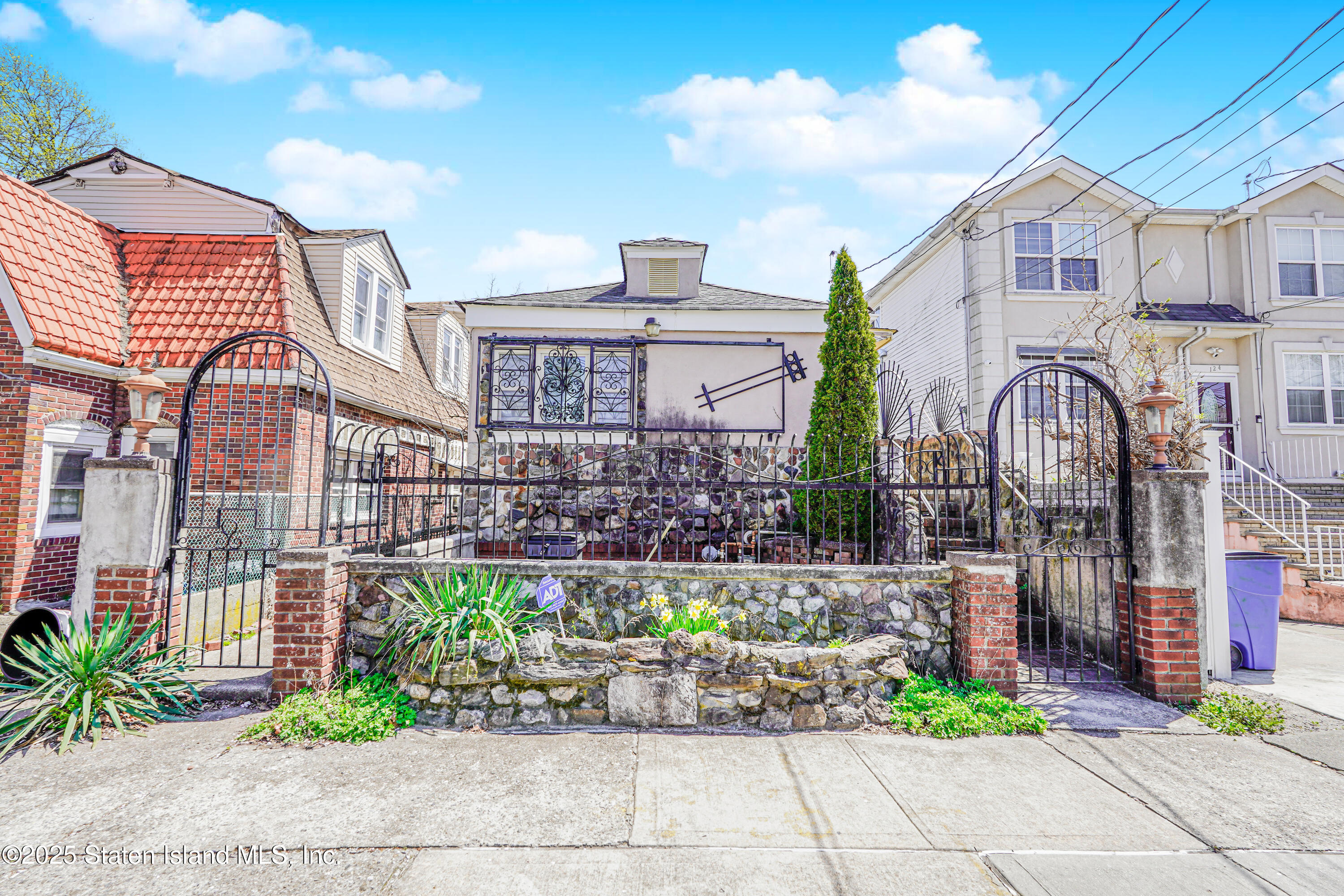 120 Winham Avenue, Staten Island, New York image 1
