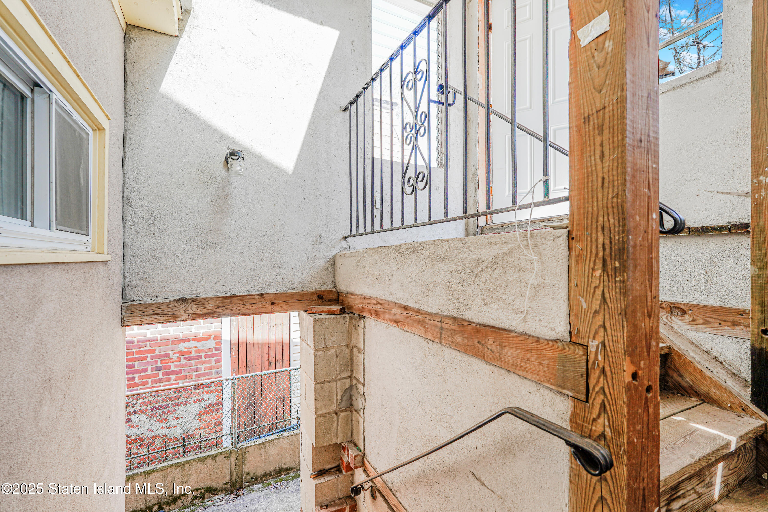 120 Winham Avenue, Staten Island, New York image 14