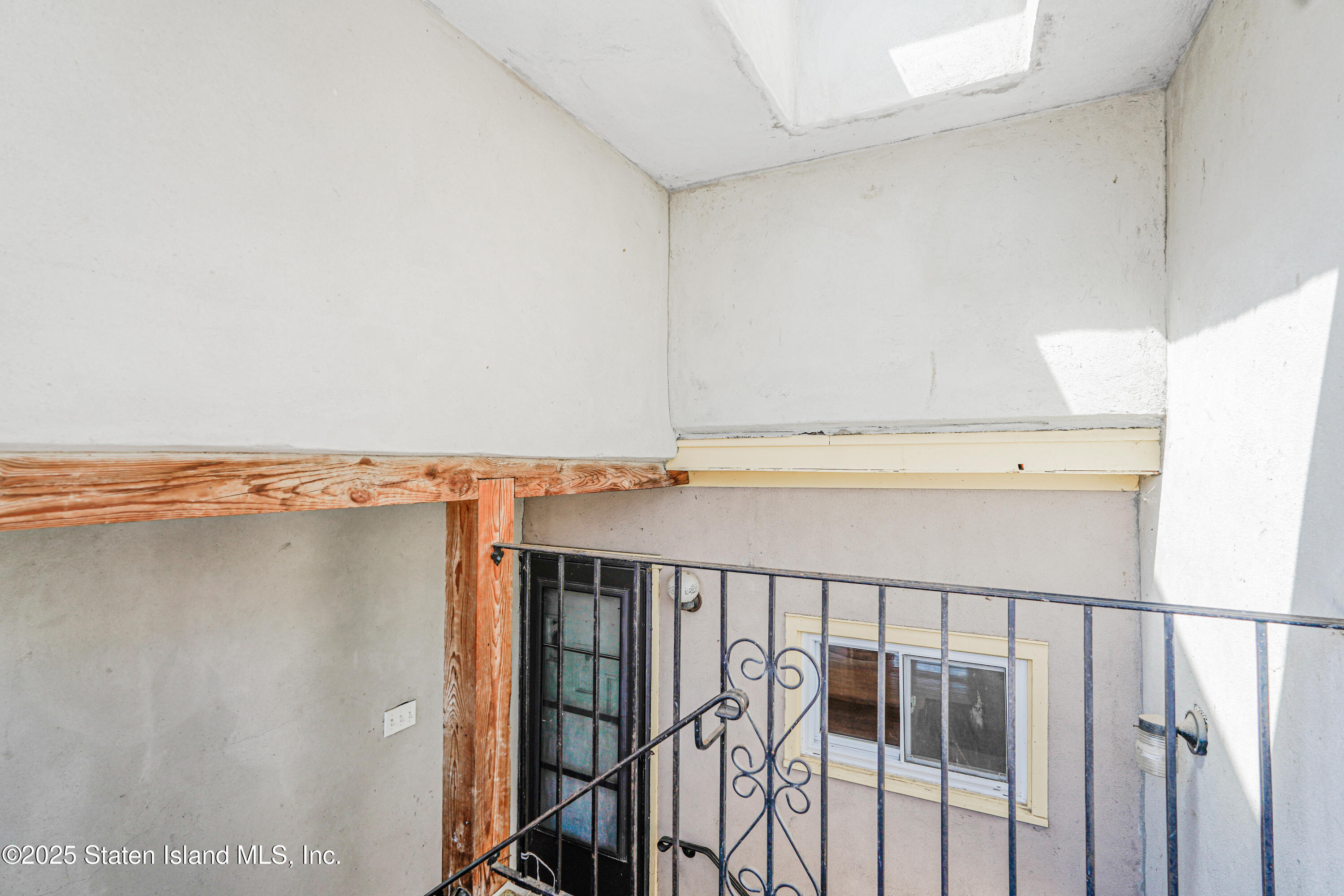 120 Winham Avenue, Staten Island, New York image 15