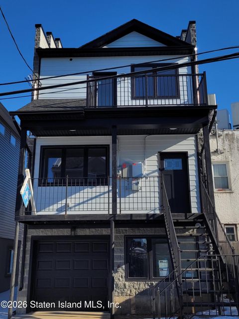 Photo of 59 Maple Terrace, Staten Island, NY 10306 (MLS # 2507147)