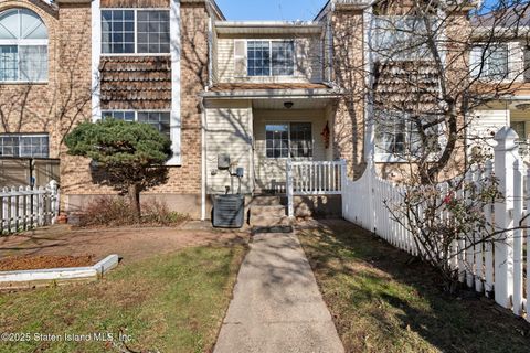 Photo of 8 Dreyer Avenue #A, Staten Island, NY 10314 (MLS # 2507108)