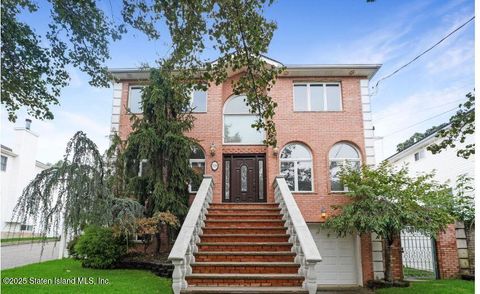 Photo of 329 George Street, Staten Island, NY 10307 (MLS # 2504616)