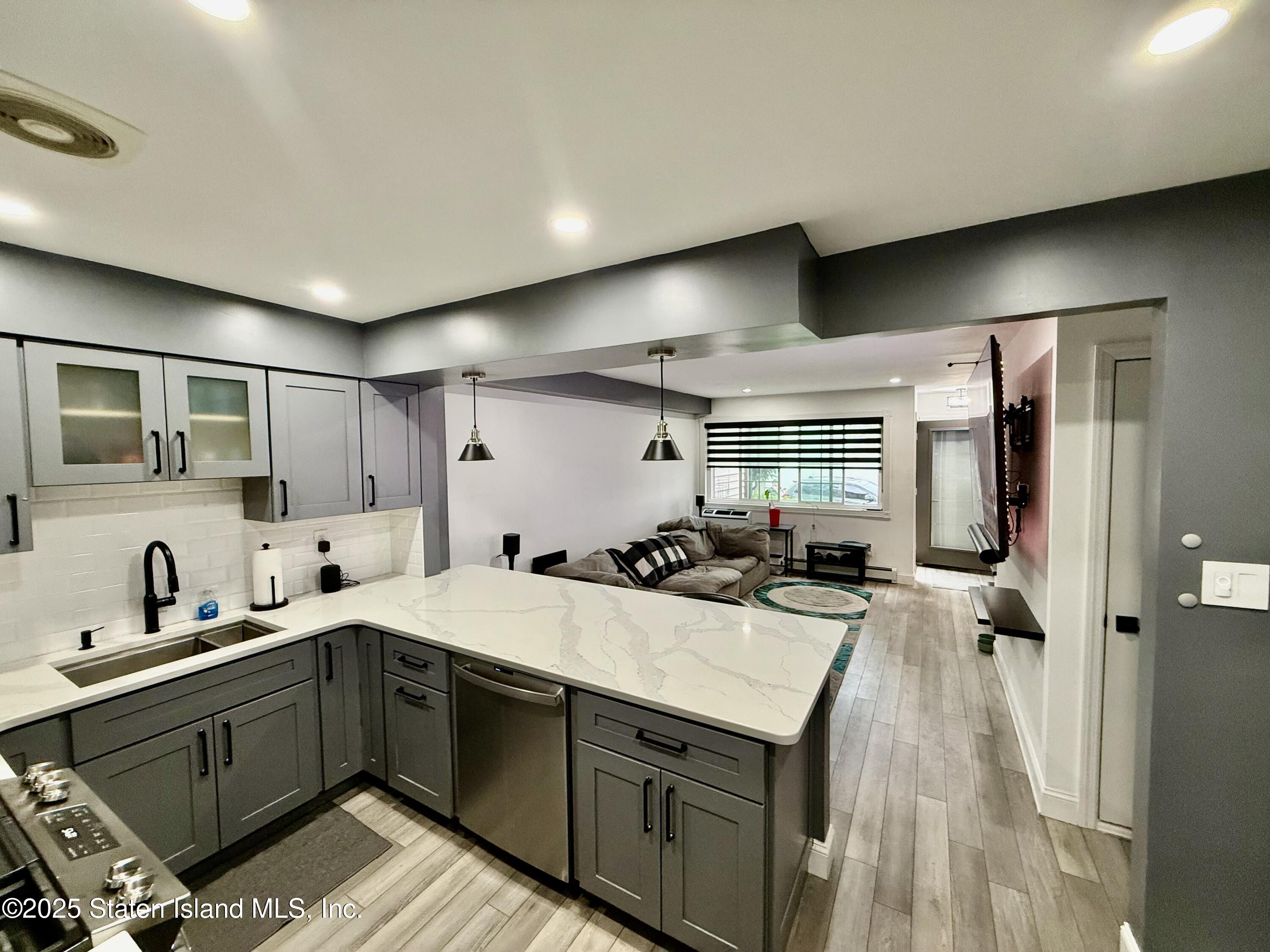 186 Corona Avenue, Staten Island, New York image 11