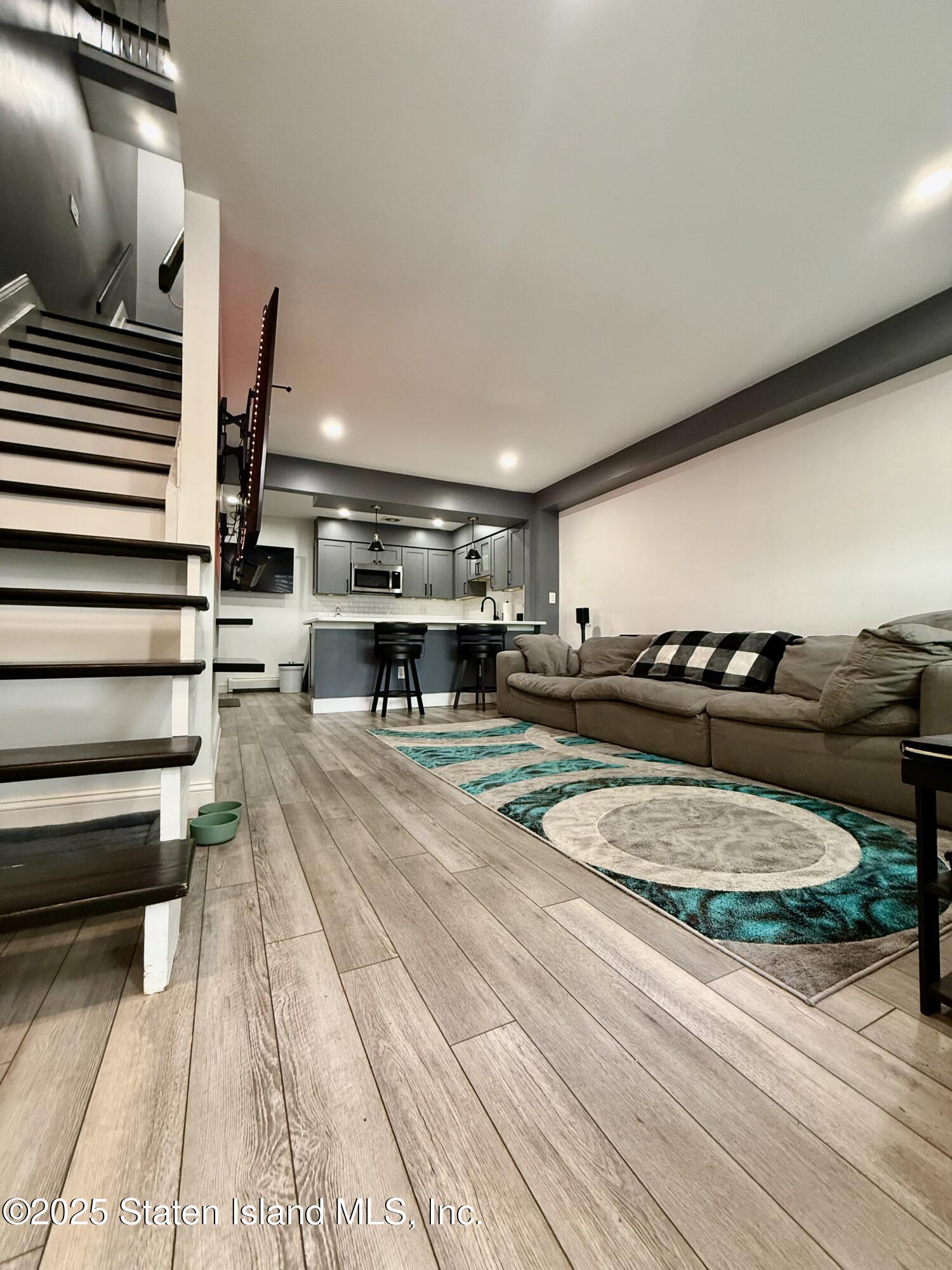 186 Corona Avenue, Staten Island, New York image 8
