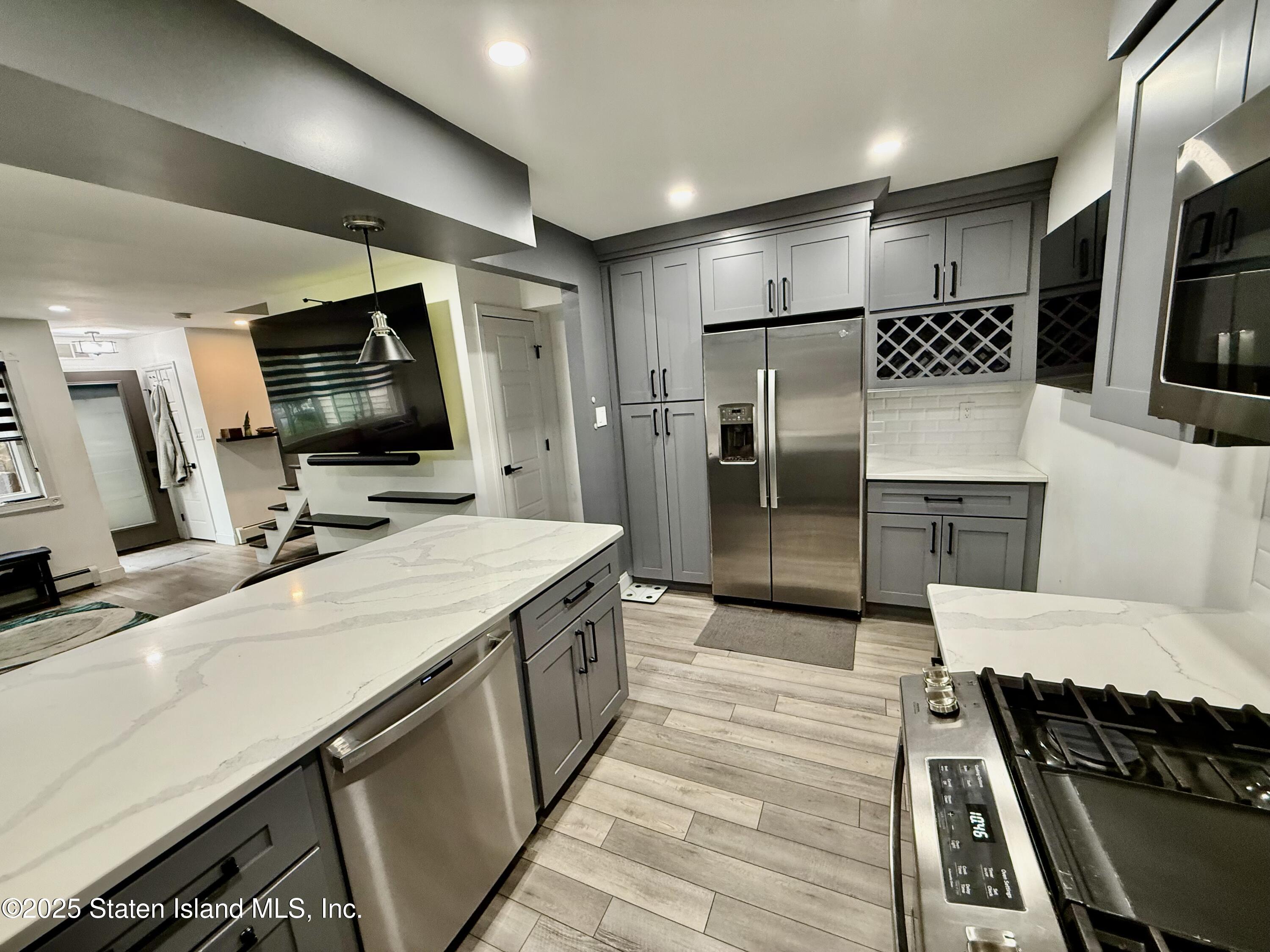186 Corona Avenue, Staten Island, New York image 15