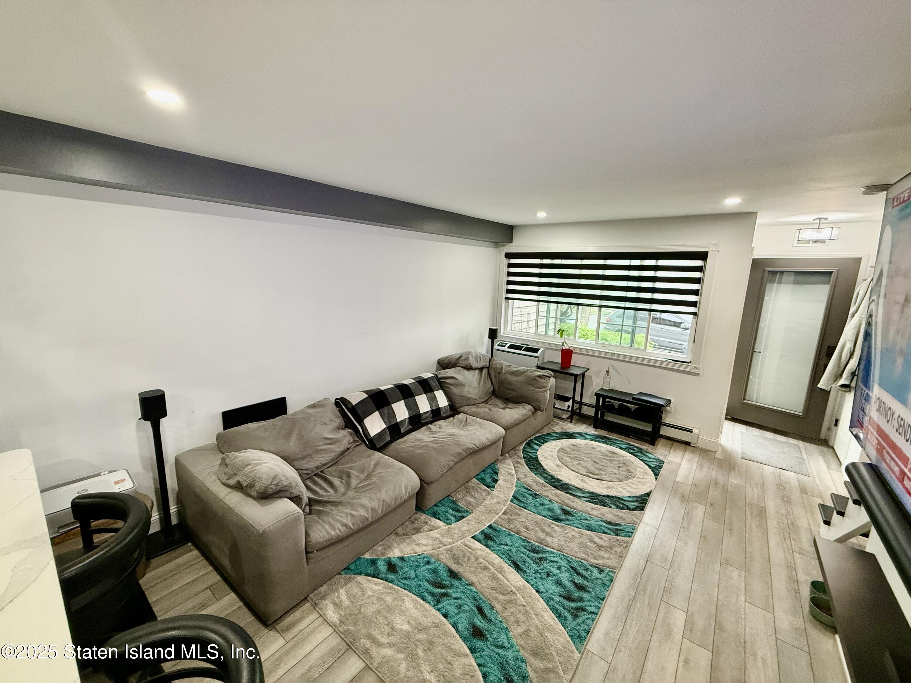 186 Corona Avenue, Staten Island, New York image 6