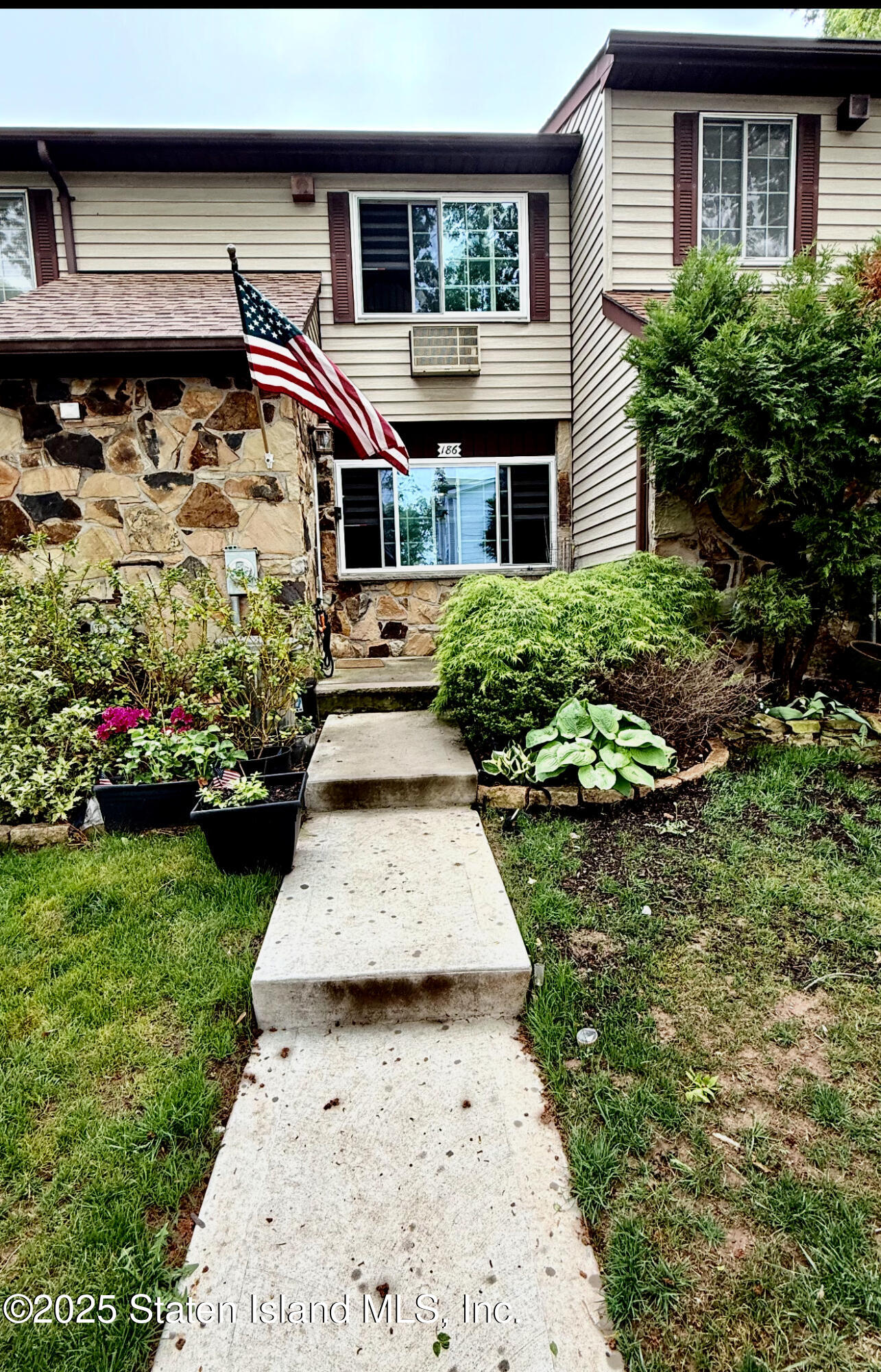 186 Corona Avenue, Staten Island, New York image 2
