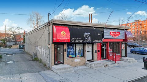 Photo of 9597 Lincoln Avenue, Staten Island, NY 10306 (MLS # 2406557)