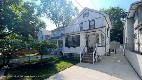 Photo of 66 Haughwout Avenue, Staten Island, NY 10302 (MLS # 1160041)