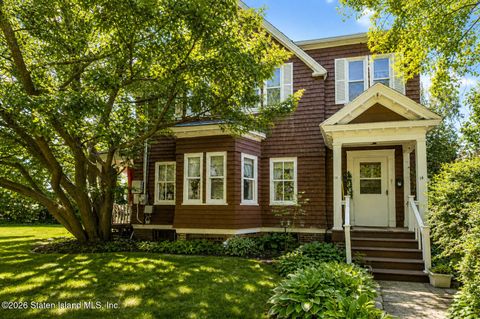 Photo of 14 St Austins Place, Staten Island, NY 10310 (MLS # 2602908)