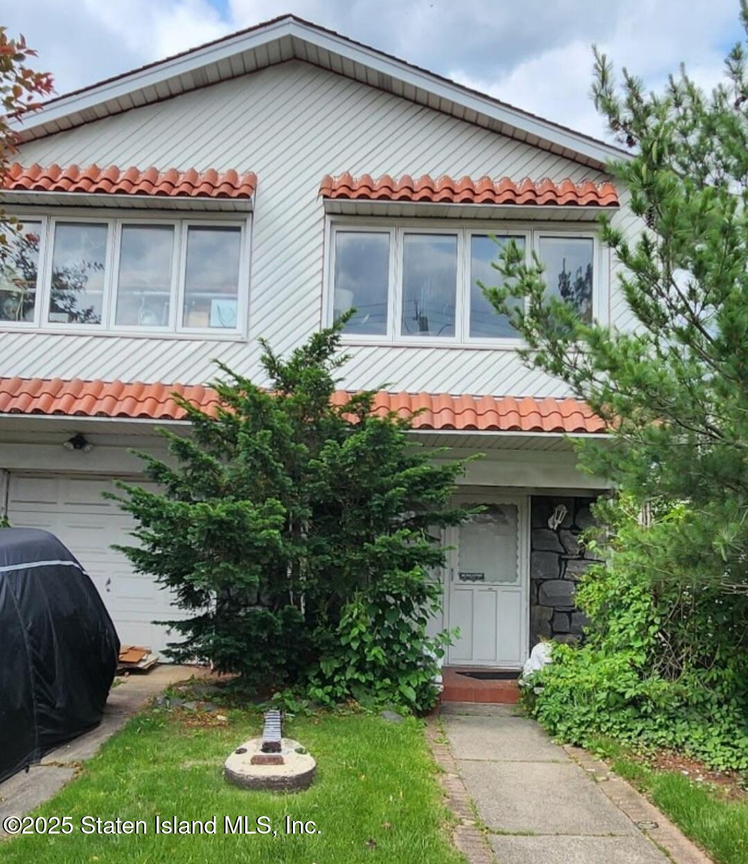 31 Fieldsone Road, Staten Island, New York image 2