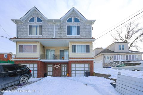 Photo of 314 Harold Street, Staten Island, NY 10314 (MLS # 2600556)