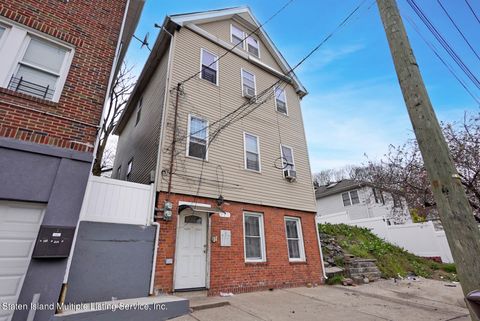 Photo of 601 Richmond Road, Staten Island, NY 10304 (MLS # 1161383)