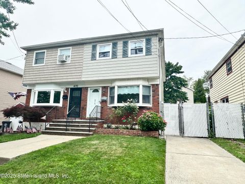 Photo of 474 Armstrong Avenue, Staten Island, NY 10308 (MLS # 2503808)
