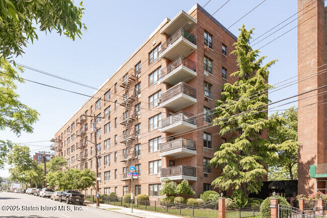 145 Lincoln Avenue #2H, Staten Island, New York image 1
