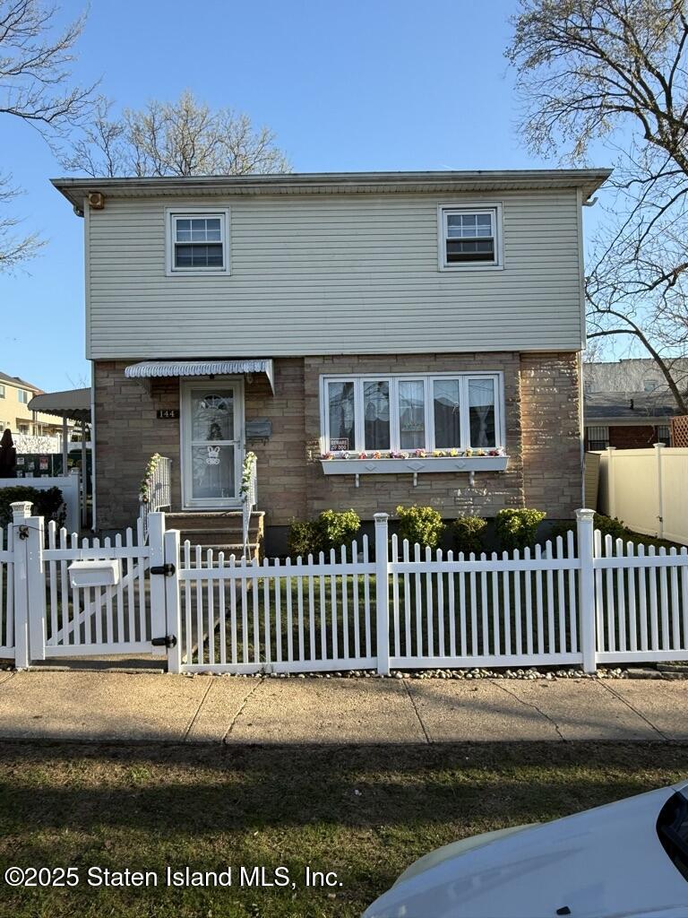 144 Purdy Avenue, Staten Island, New York image 2