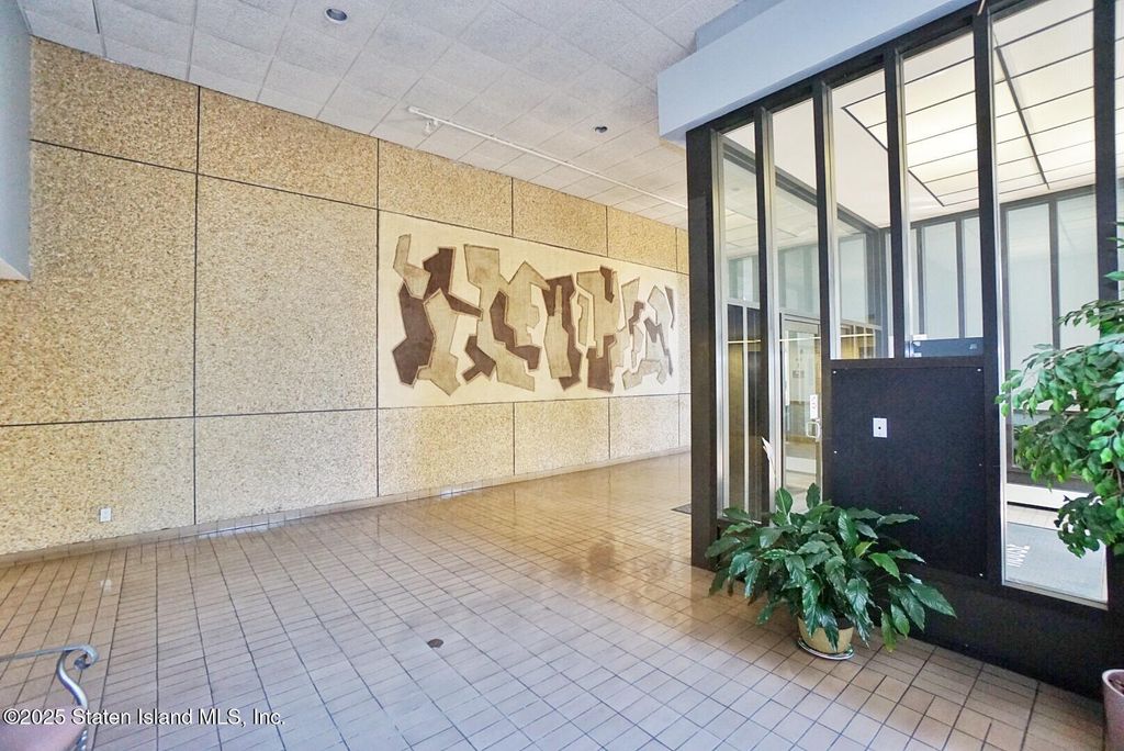 Photo of 11 Windham Loop #3ii, Staten Island, NY 10314 (MLS # 2504259)