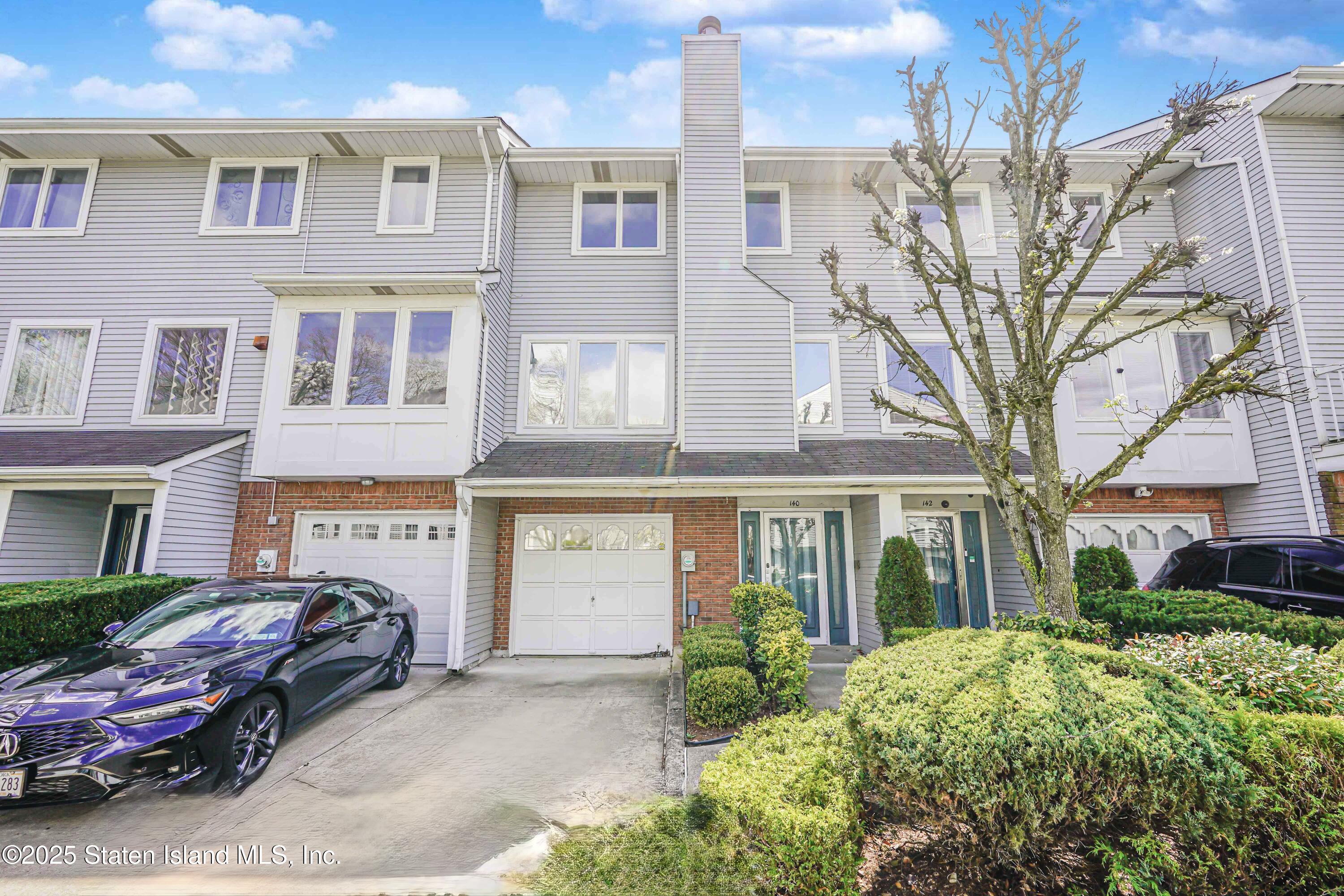 140 Commodore Drive, Staten Island, New York image 2