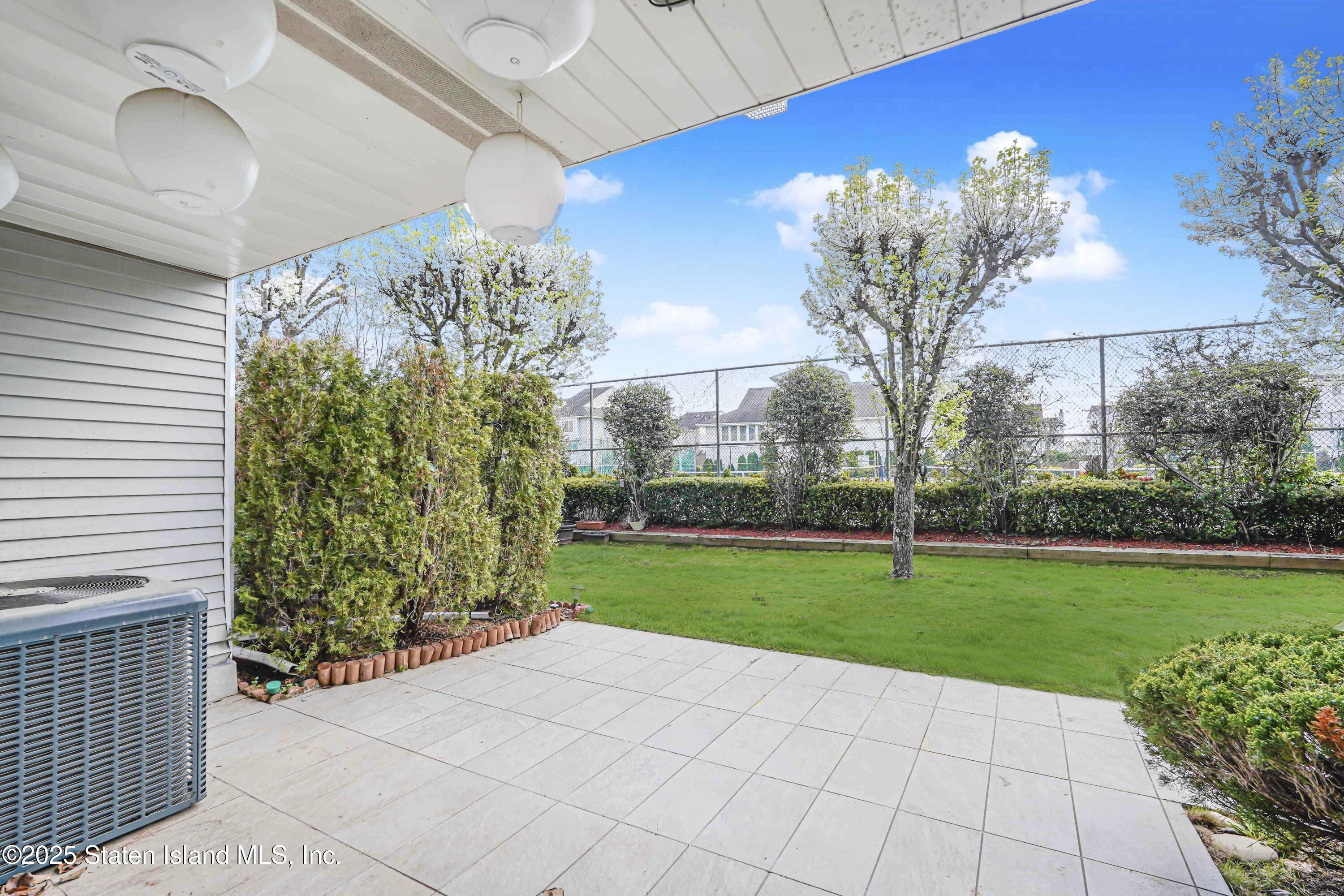 140 Commodore Drive, Staten Island, New York image 41