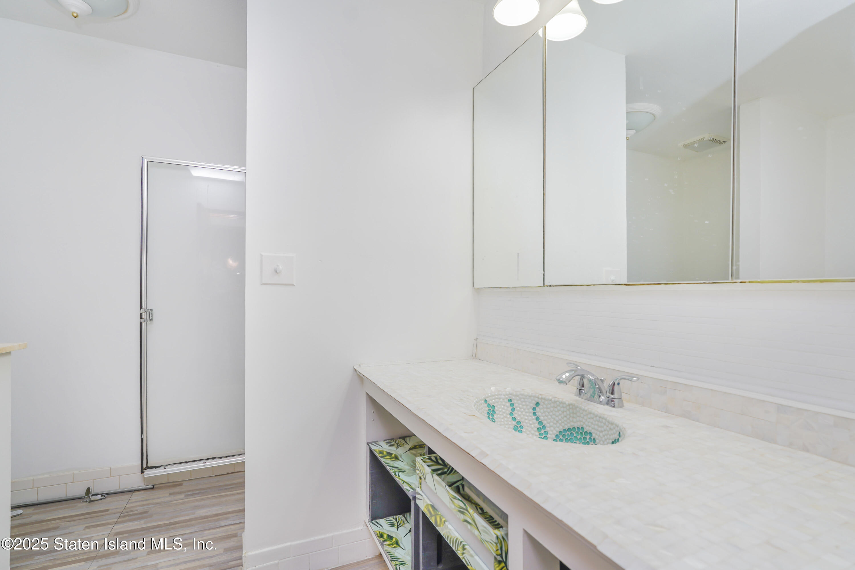 140 Commodore Drive, Staten Island, New York image 38