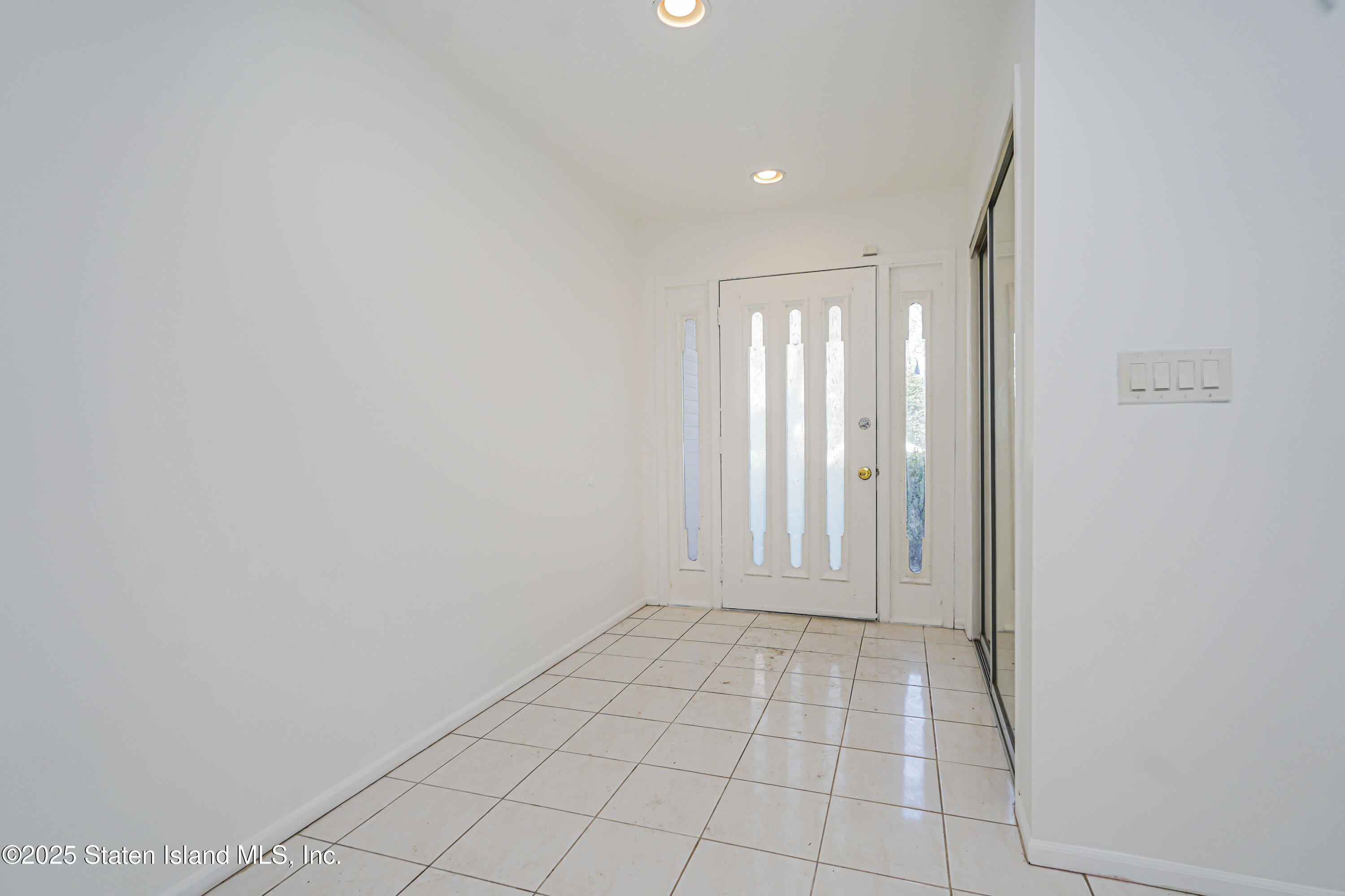 140 Commodore Drive, Staten Island, New York image 8