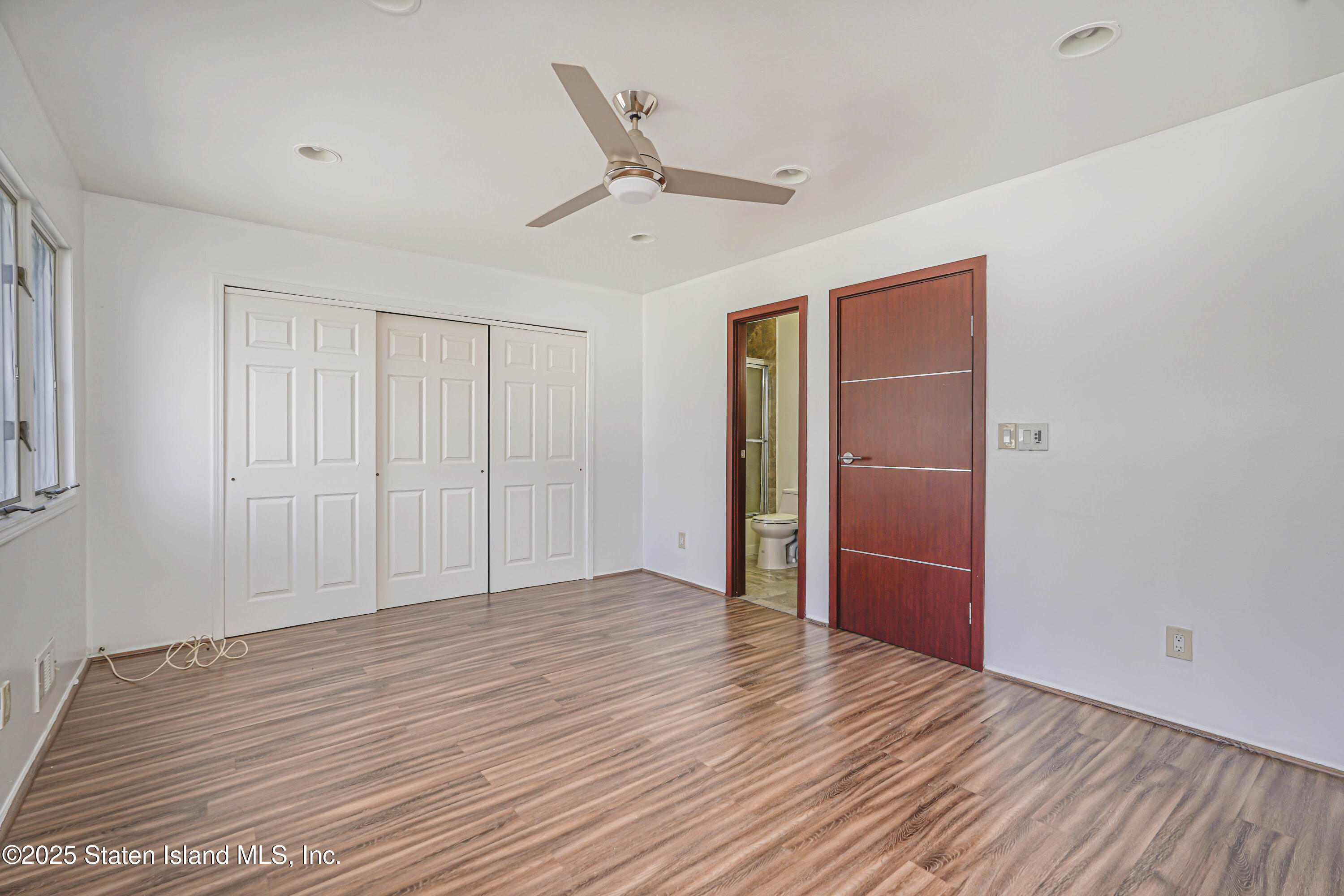 140 Commodore Drive, Staten Island, New York image 28