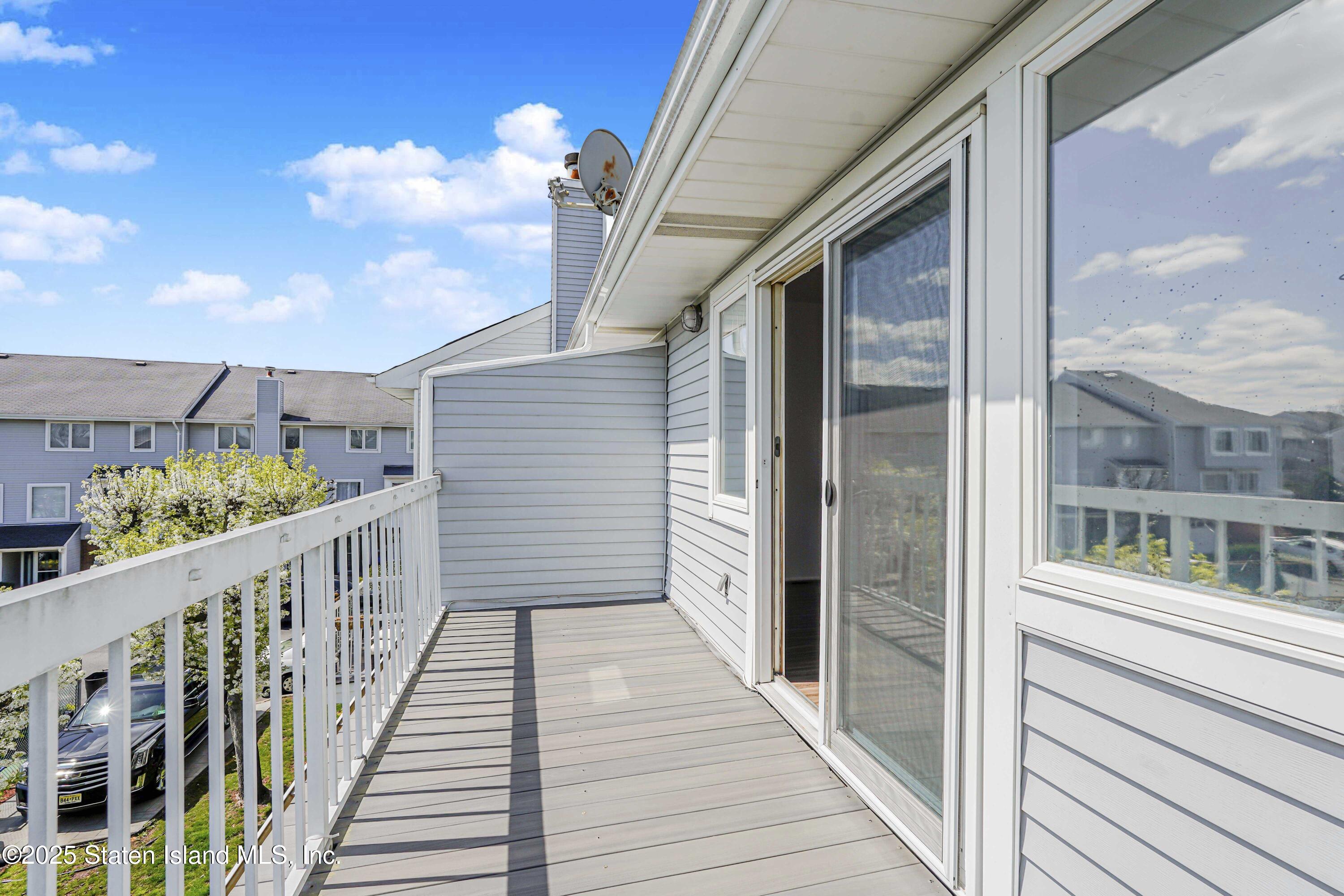 140 Commodore Drive, Staten Island, New York image 37