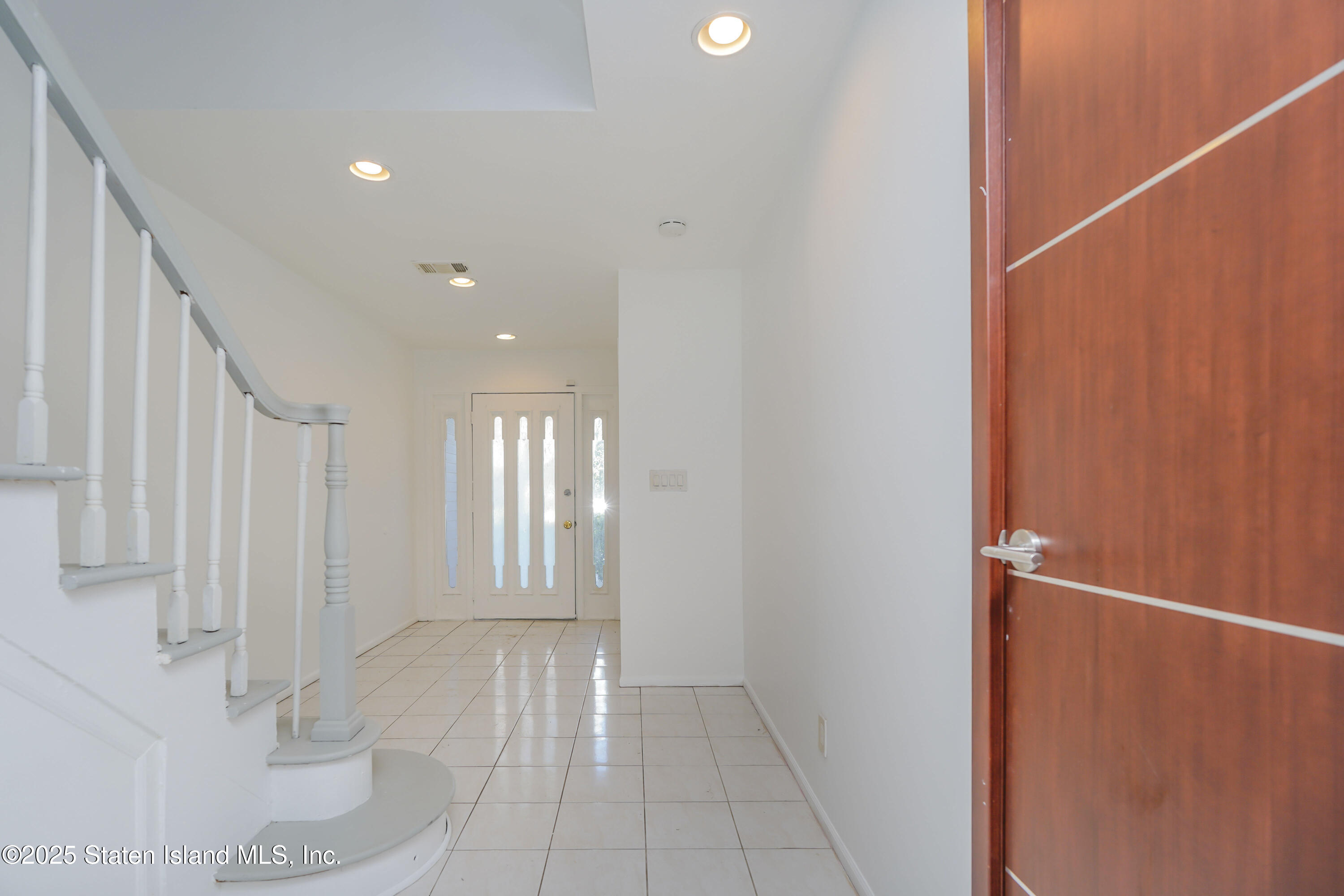 140 Commodore Drive, Staten Island, New York image 9