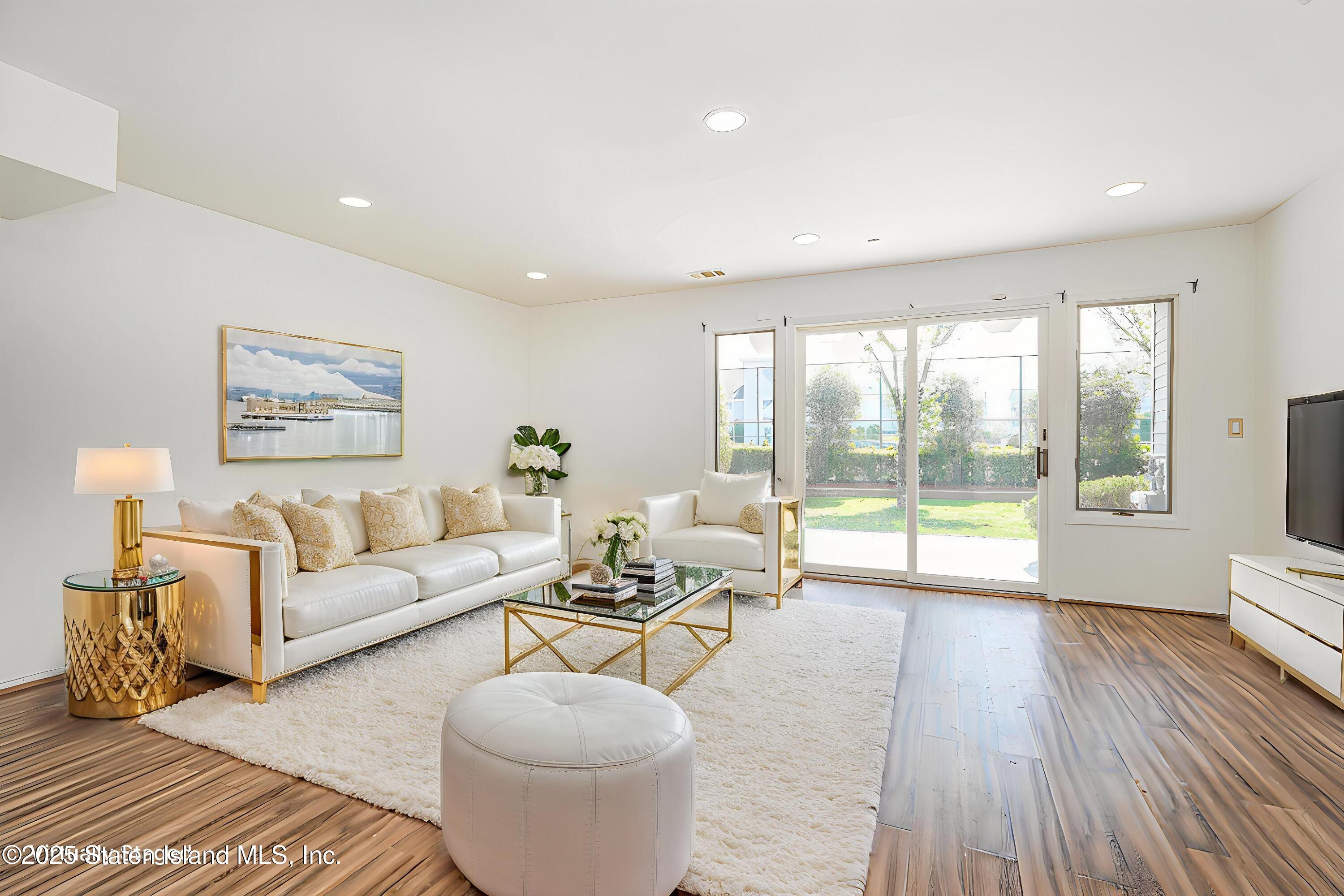 140 Commodore Drive, Staten Island, New York image 10