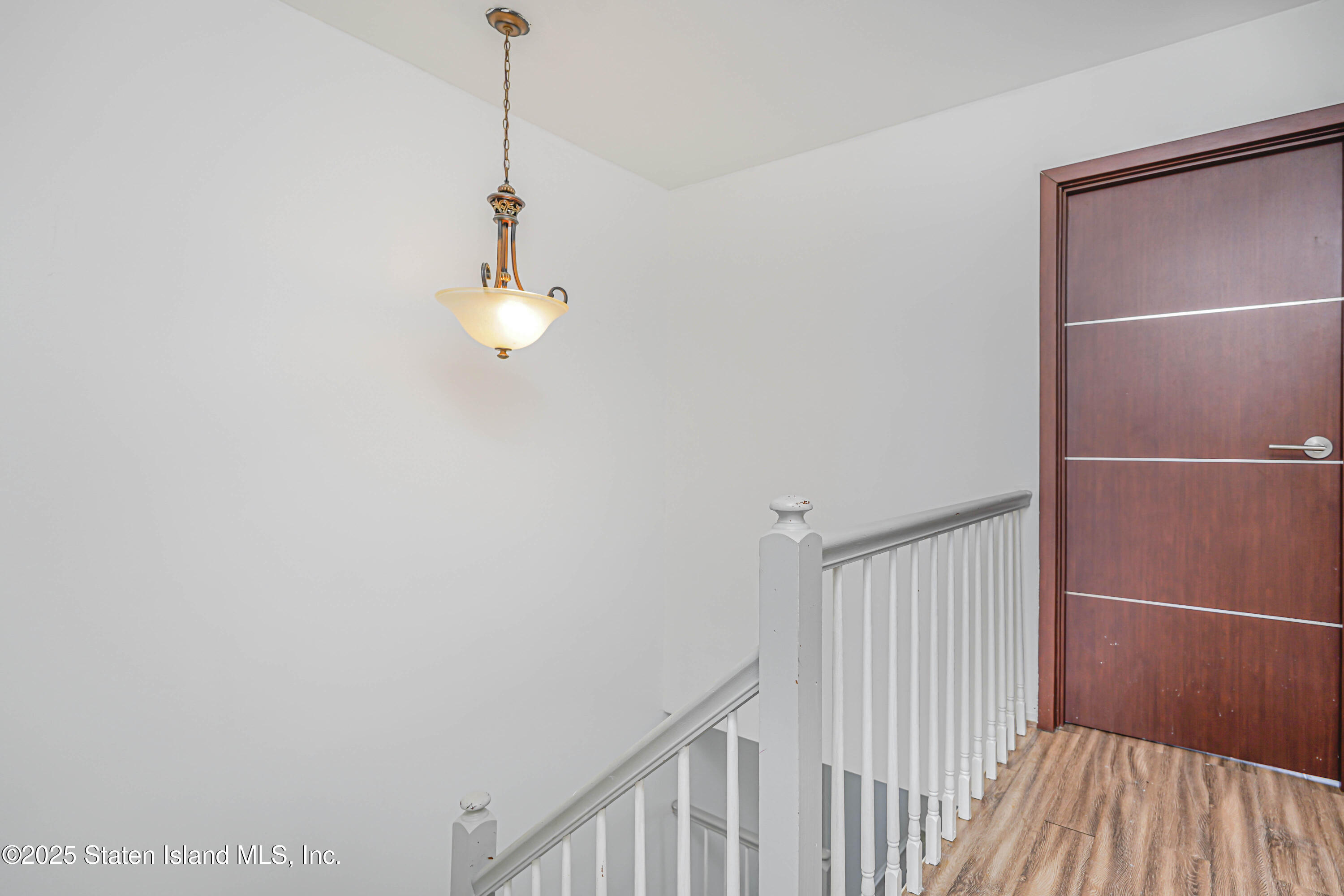 140 Commodore Drive, Staten Island, New York image 27