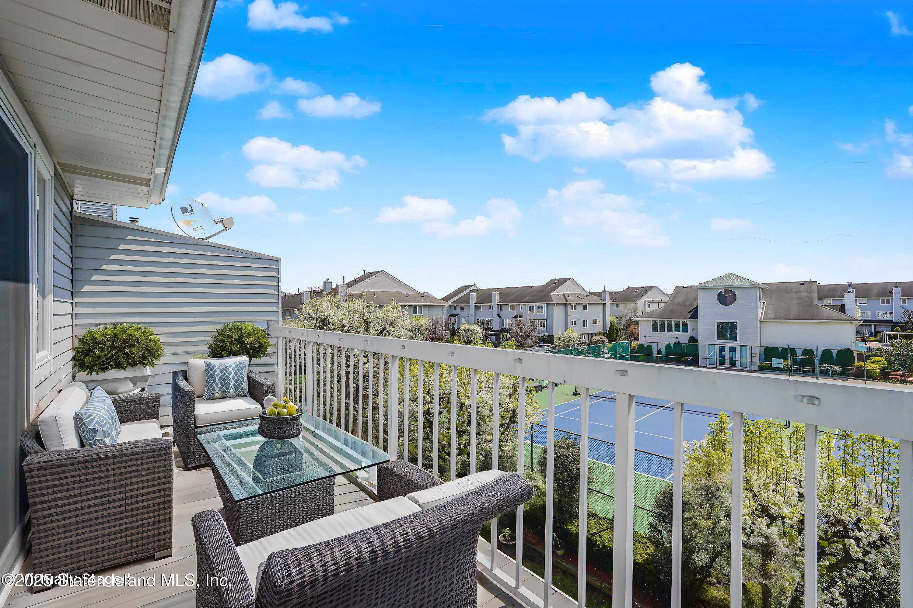 140 Commodore Drive, Staten Island, New York image 36