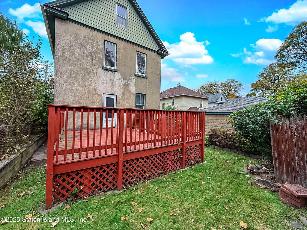 Photo of 47 Kirby Court, Staten Island, NY 10301 (MLS # 2506357)