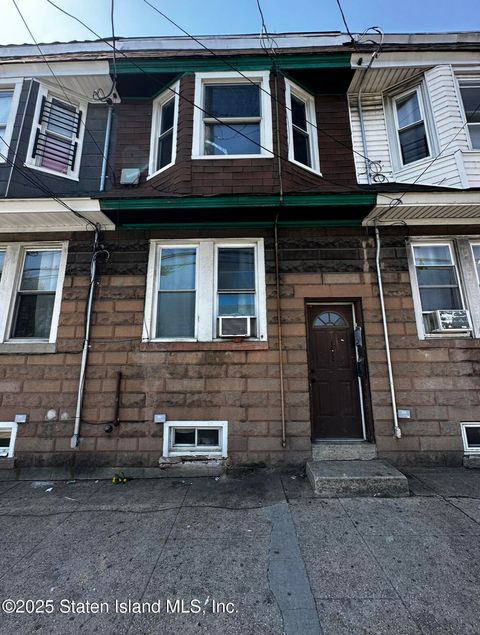 Photo of 1422 Castleton Avenue, Staten Island, NY 10302 (MLS # 2602659)