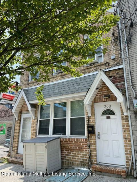 Photo of 260 Sand Lane, Staten Island, NY 10305 (MLS # 1163792)