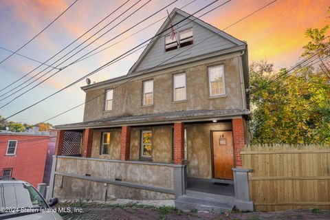 Photo of 16 Van Tuyl Street, Staten Island, NY 10301 (MLS # 2406021)