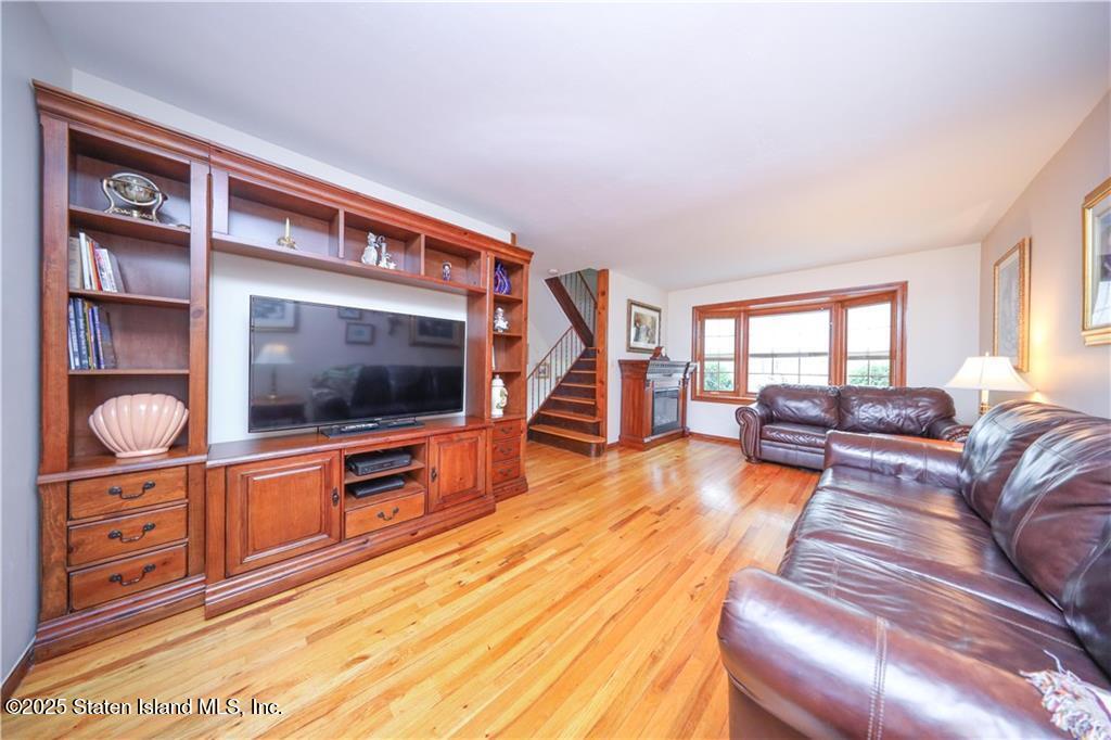 43 Winchester Avenue, Staten Island, New York image 4