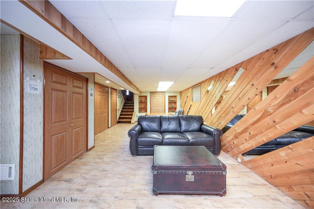 43 Winchester Avenue, Staten Island, New York image 10