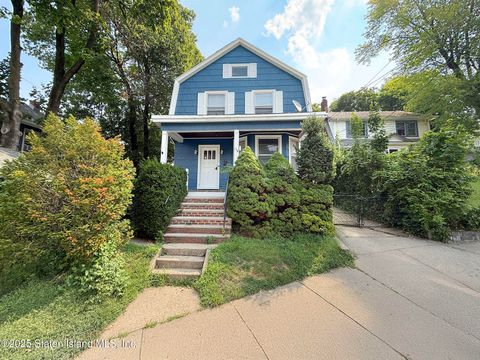 Photo of 179 Lafayette Avenue, Staten Island, NY 10301 (MLS # 2504370)