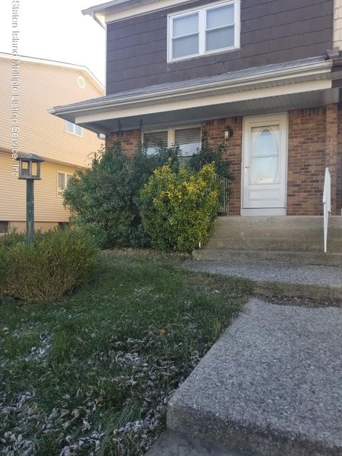 Photo of 36 Ibsen Avenue, Staten Island, NY 10312 (MLS # 1159239)