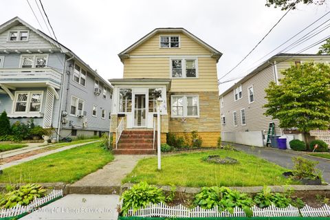 Photo of 63 Chelsea Street, Staten Island, NY 10307 (MLS # 1163956)